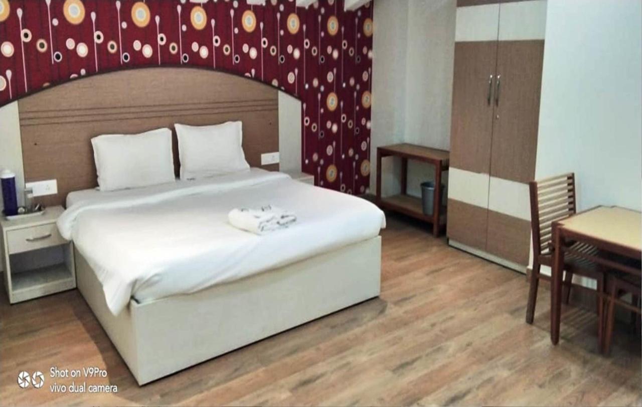 אוטי Dew Drop Inn מראה חיצוני תמונה
